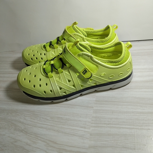 Phibian Made to play youth green girls shoes size 5 - Picture 4 of 6